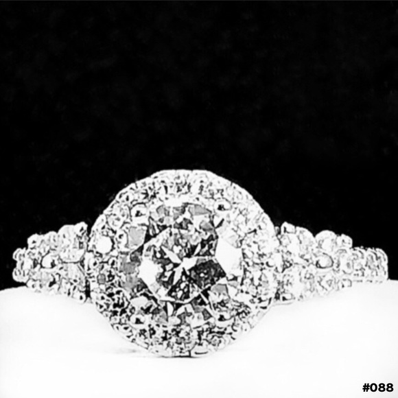 Wonderful Wedding Ring - Picture 3 of 7